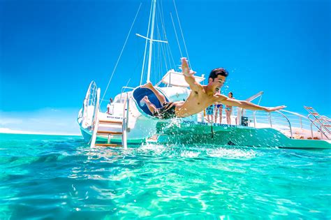 Su Sporları Tatil Rehberi: En İyi Plajlar, Adalar ve Dalış Merkezleri